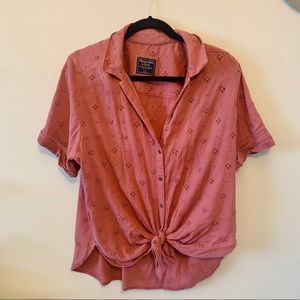 Mauve, Eyelit Abercrombie & Fitch Button Blouse